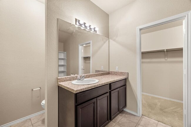 Building Photo - 1509 Birmingham Dr