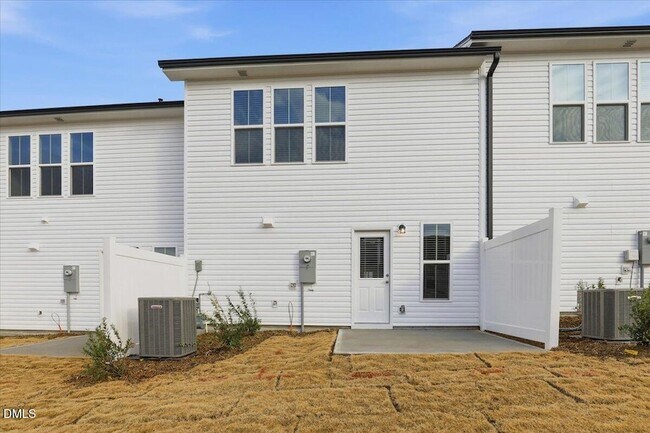 Building Photo - 4025 Kidd Pl