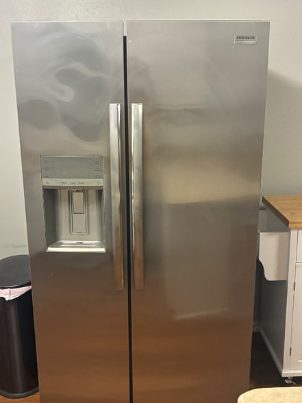 Building Photo - W649 Hillview Dr