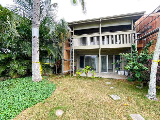 Building Photo - Pet Friendly Kaneohe Townhouse with A/C