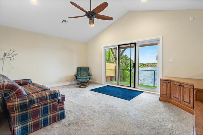 Building Photo - 10250 NW 60th Pl