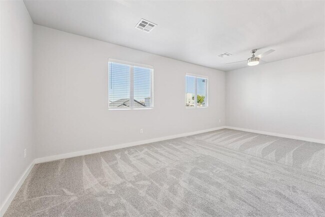 Building Photo - 520 NW 176th Terrace