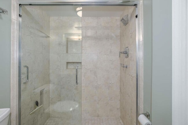 Building Photo - 935 S Taylor St