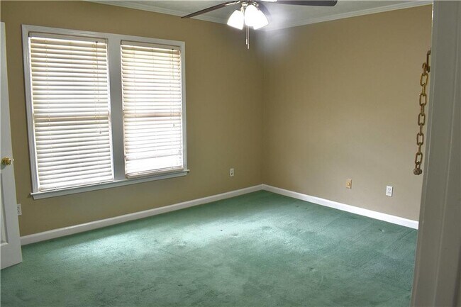 Building Photo - 6106 Queen Anne Ct