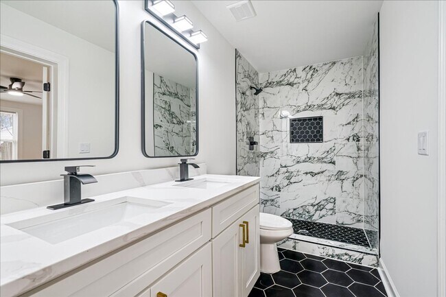 Building Photo - Spacious 4BR/2BA Home with 1,387 Sq Ft — Prime Memphis Location!