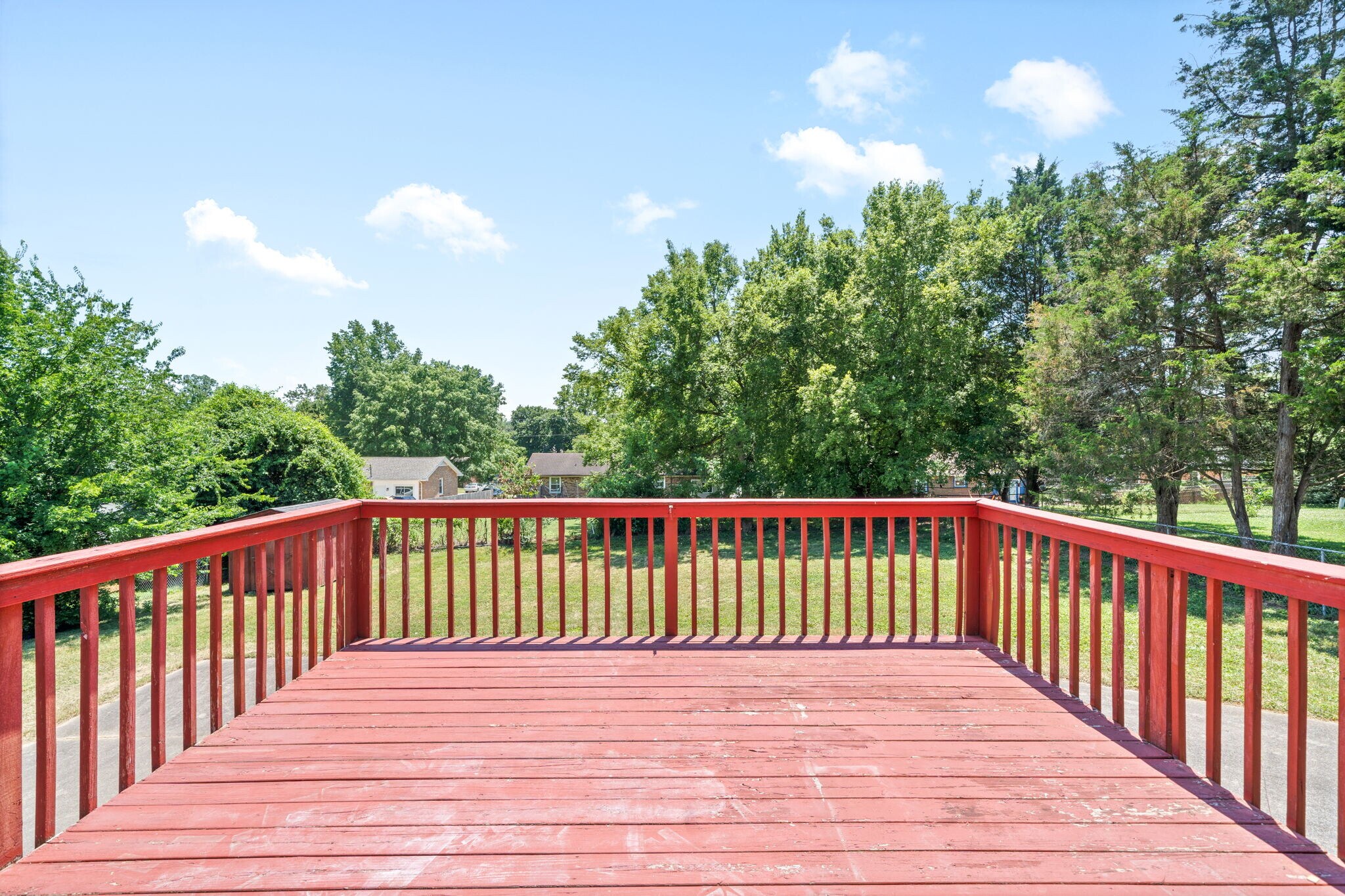Building Photo - 208 Aster Dr