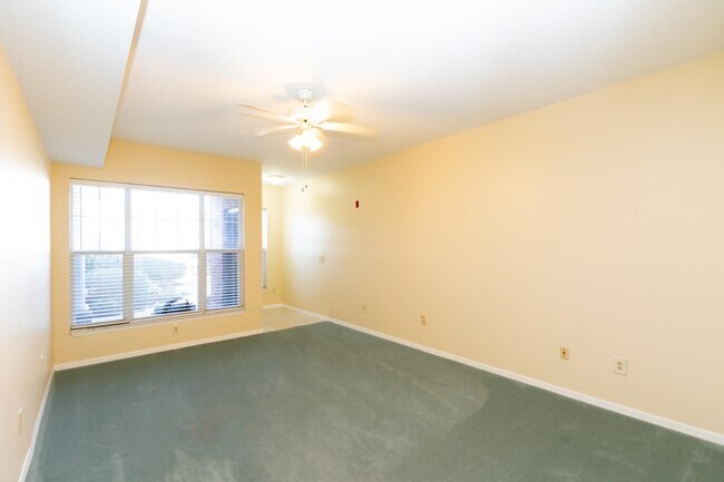 Building Photo - 37111 Harbour Vista Cir