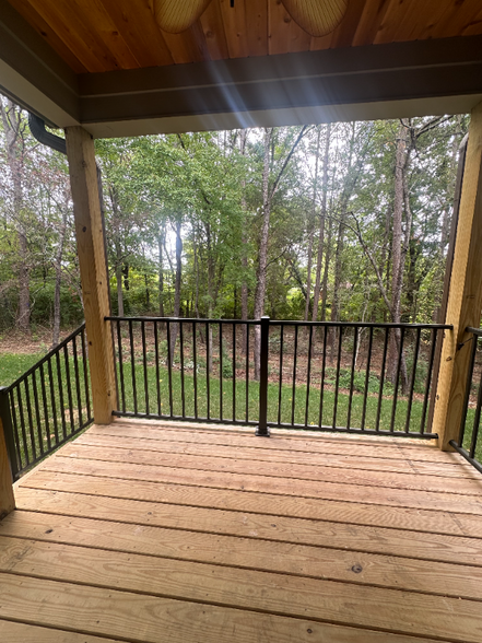 Building Photo - 4412 Shelborne Dr