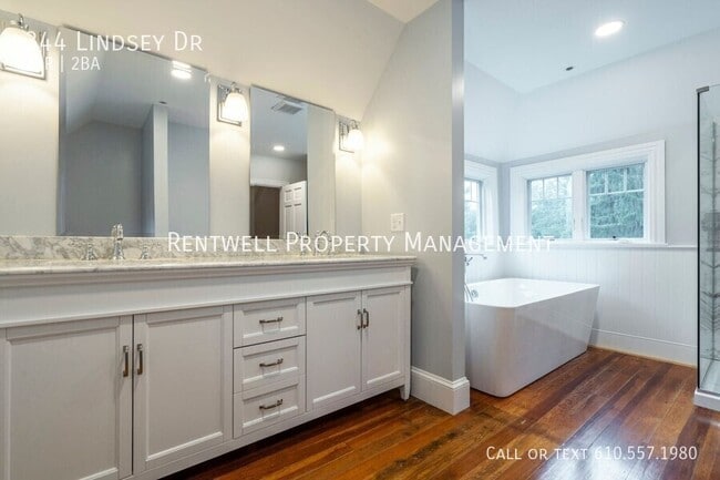 Building Photo - 344 Lindsey Dr