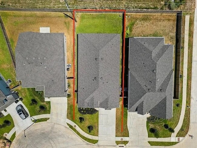 Building Photo - 6142 Thief River Fls Dr