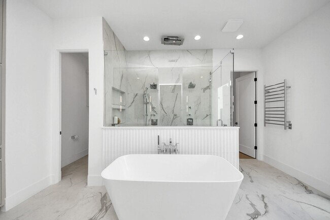 Building Photo - 2232 Swift Blvd