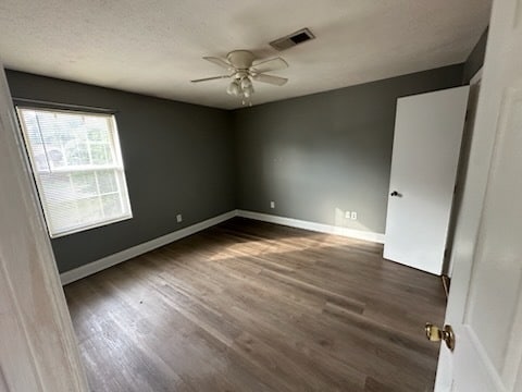 Building Photo - 2621 Vonoa Dr