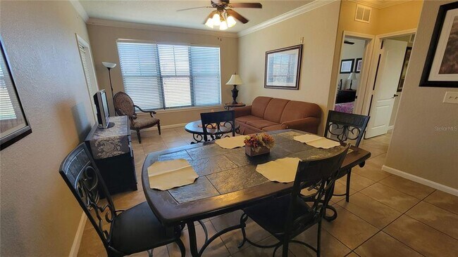 Building Photo - 914 Charo Pkwy