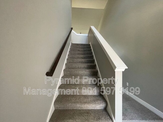 Building Photo - 9257 Ashbourne Dr