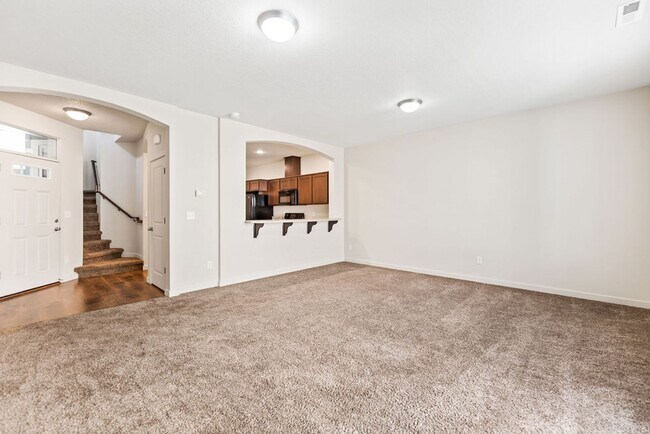 Building Photo - **AVAILABLE 18-May-2024** Woodridge Park C...