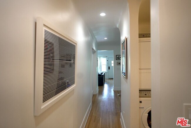 Building Photo - 441 N Avenue 52