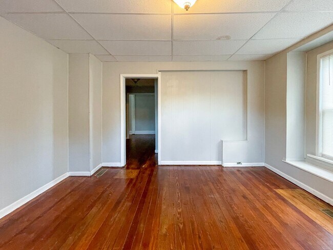 Building Photo - 2125 W Jackson St