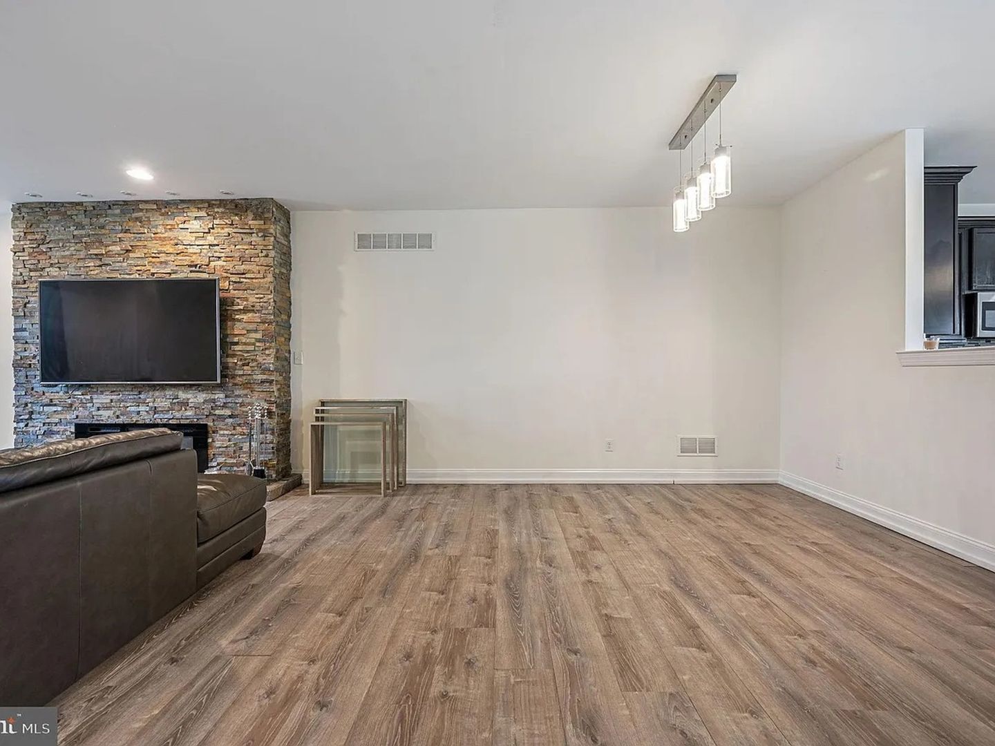 Building Photo - 1340 Carrick Ct