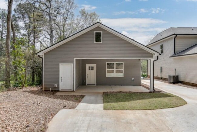 Building Photo - 1641 E Broad St