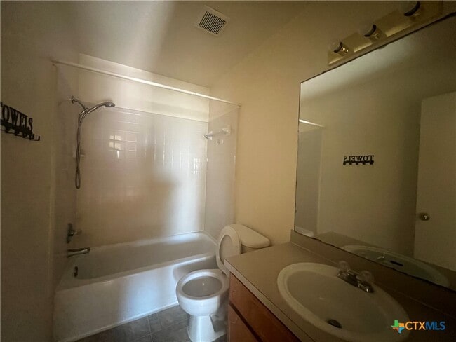 Building Photo - 4200 Alan Kent Dr