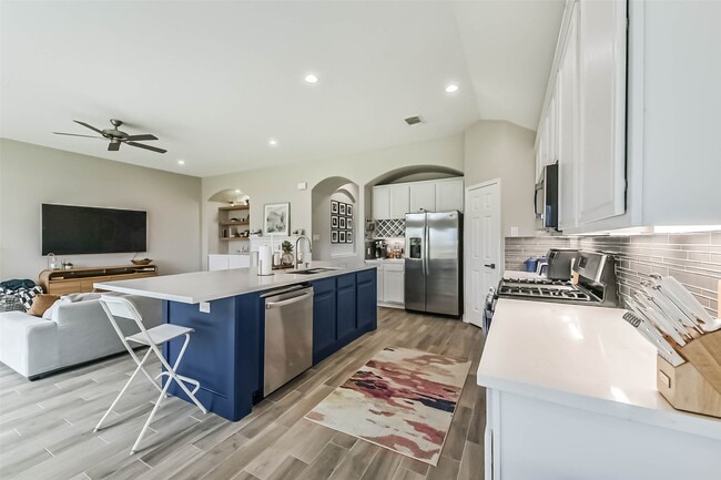 Building Photo - 10303 Stanbrook Dr