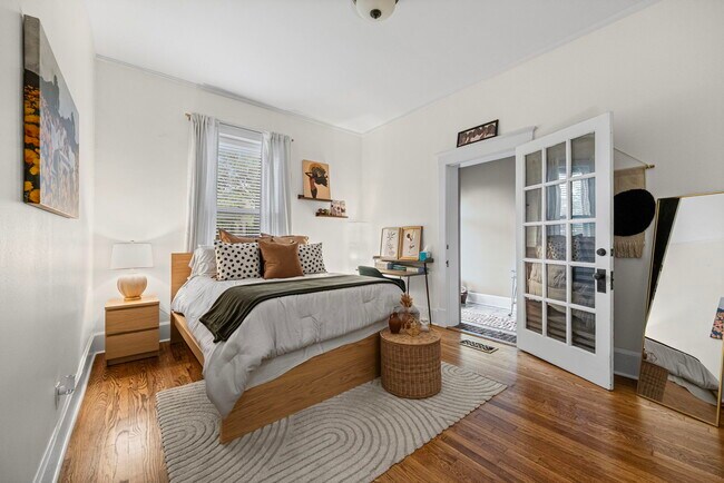 Building Photo - 1116 Poplar Ave