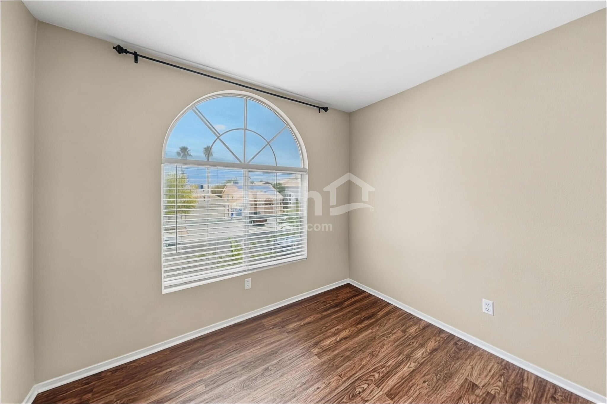 Building Photo - 1717 Cedar Bluffs Way