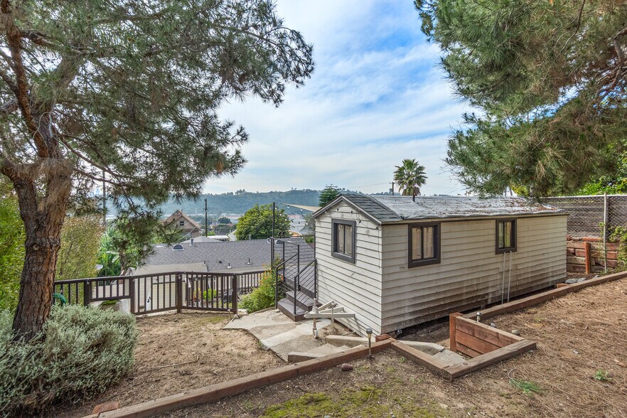 Building Photo - 529 Isabel St