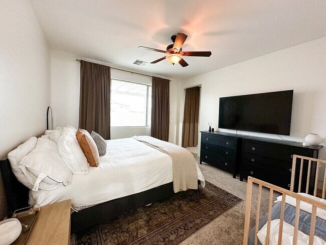 Building Photo - 41602 W Anne Ln