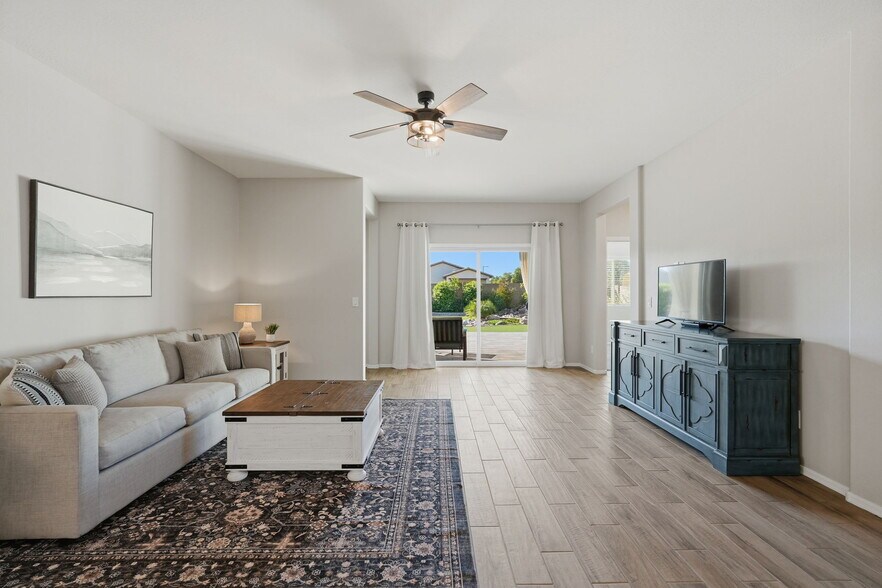 Building Photo - 3017 N Majestic Ct