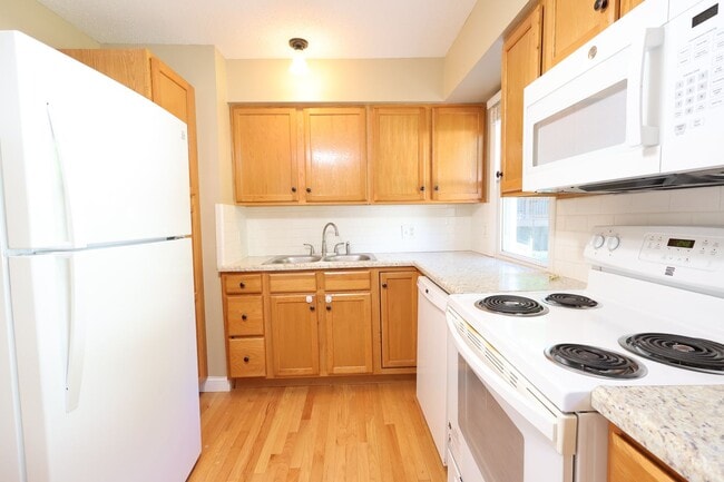Building Photo - Charming Cape Cod Home in the Heart of Kirkwood!