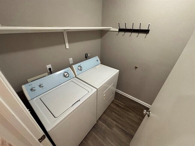 Building Photo - 8909 Colberg Dr