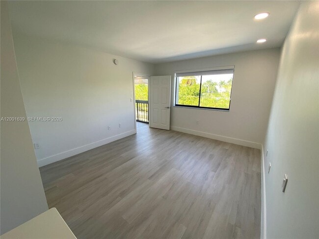 Building Photo - 255 Galen Dr