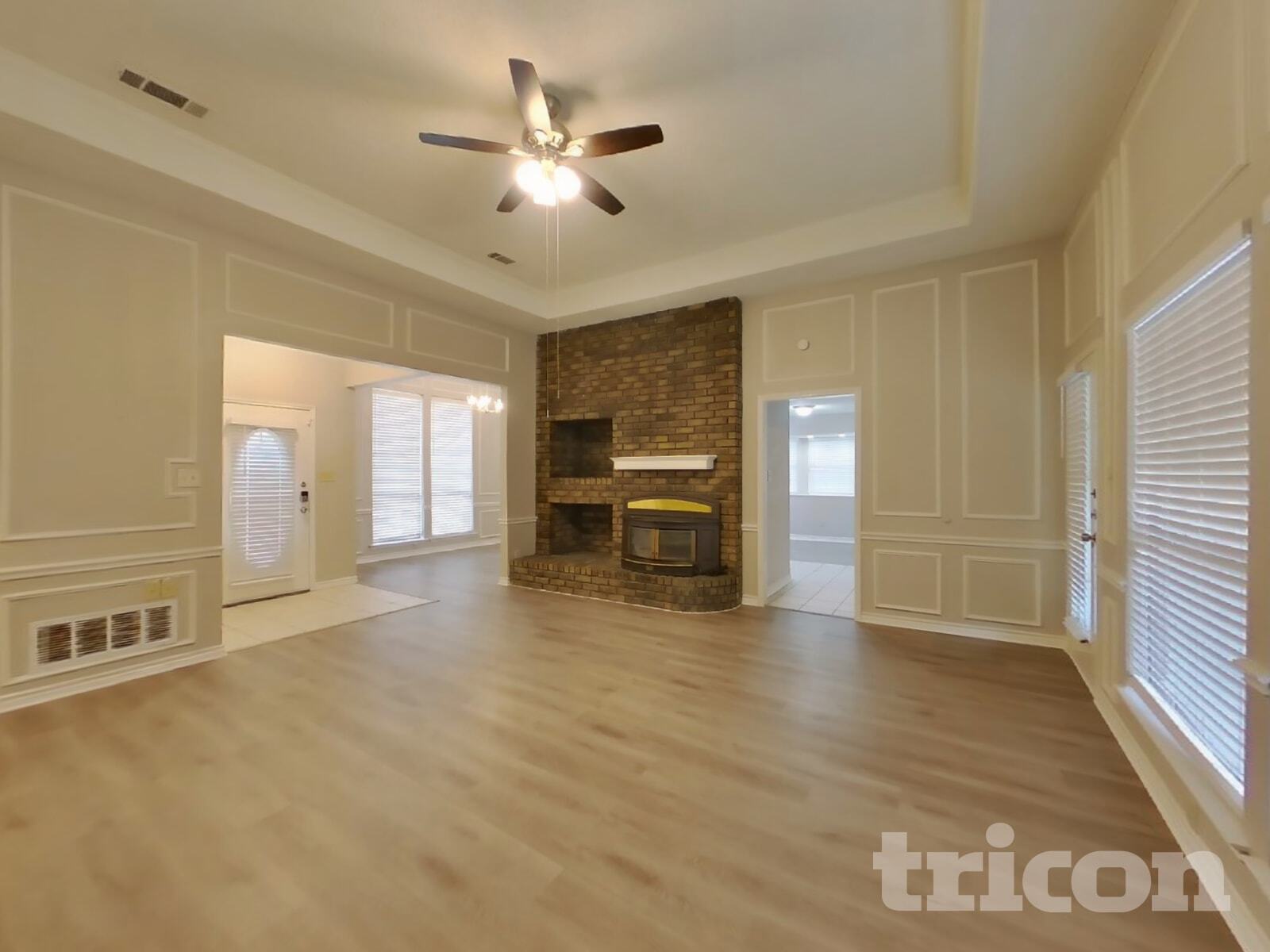 Building Photo - 528 Renee Ln