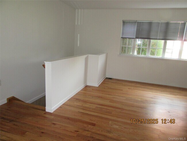 Building Photo - 41 Weathervane Dr