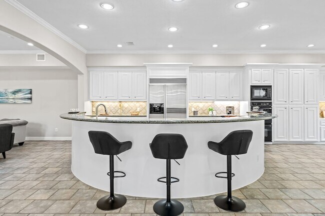 Building Photo - 70 Blooming Grove Ln