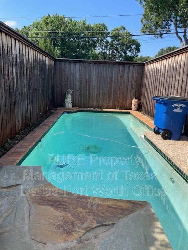 Building Photo - 6308 Winton St