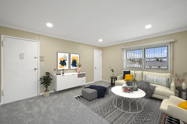 Spacious Living room - The Niche at 7th Street Gardens