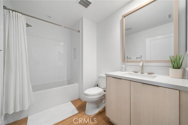 Building Photo - 3351 Via Lido