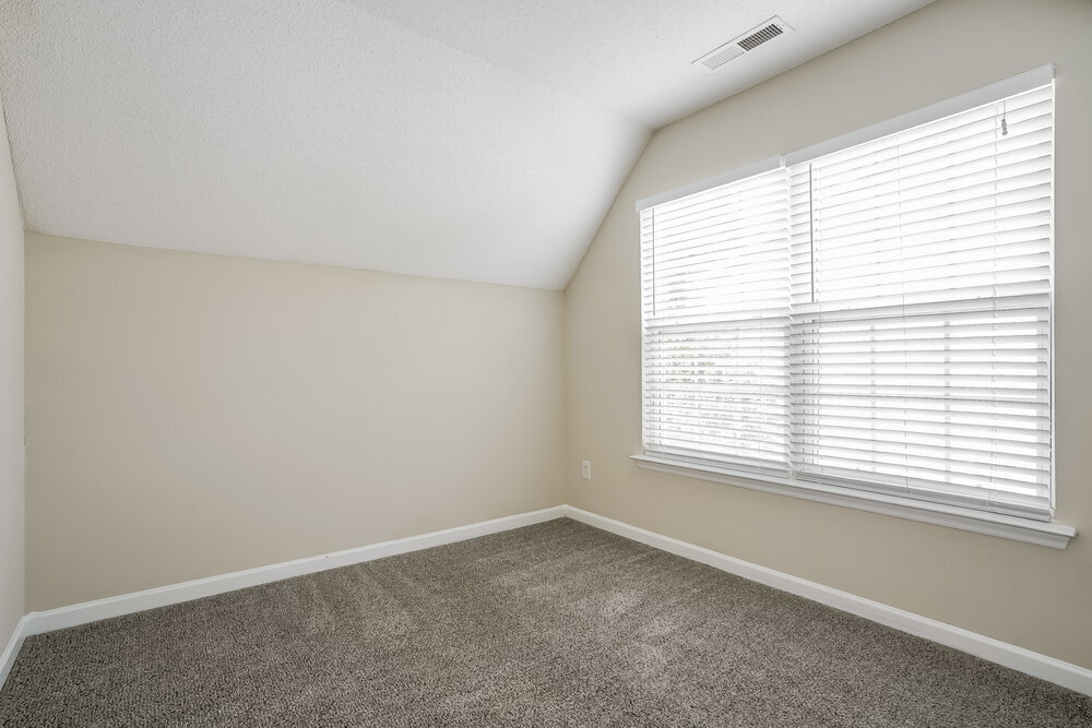 Building Photo - 3917 Apperson Dr