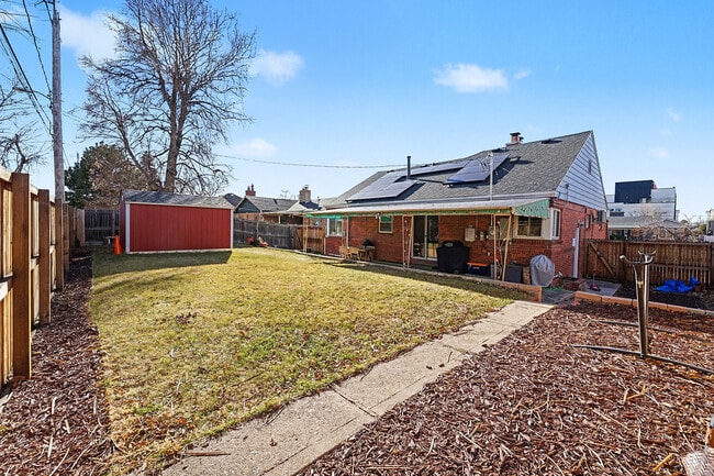 Building Photo - 3030 Monroe St