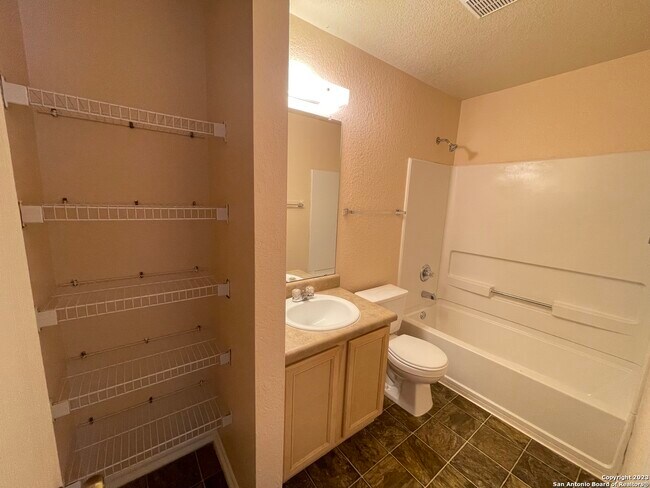 Building Photo - 3022 Gypsy Point