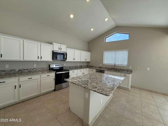 Building Photo - 14506 N 129th Ave