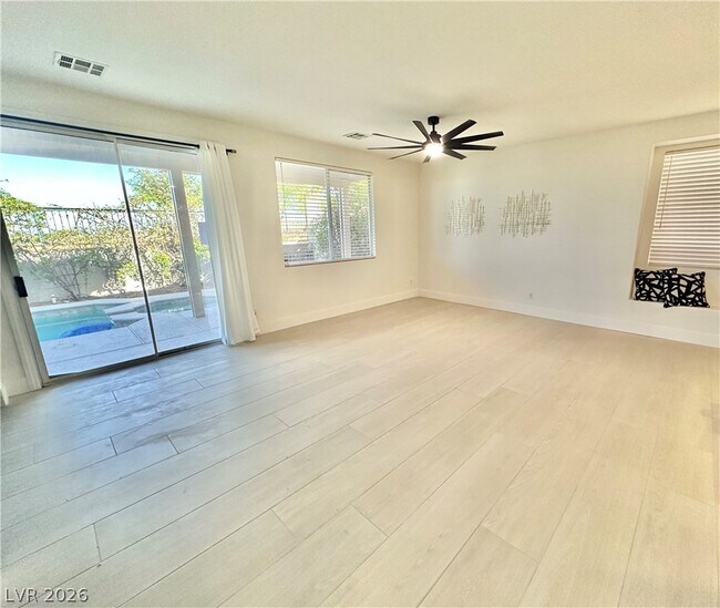 Building Photo - 10637 Turquoise Valley Dr