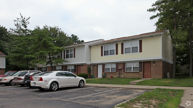 Building Photo - Fields Ertel Townhomes