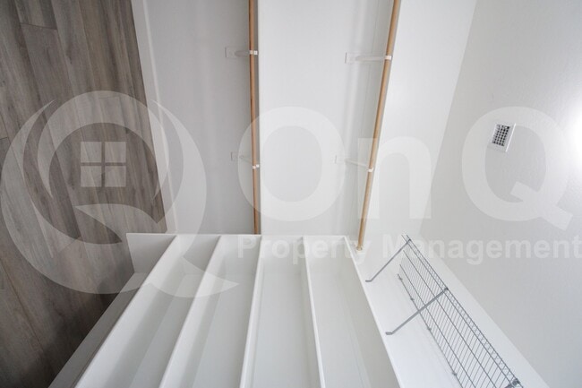 Building Photo - 3721 S Ashley Pl