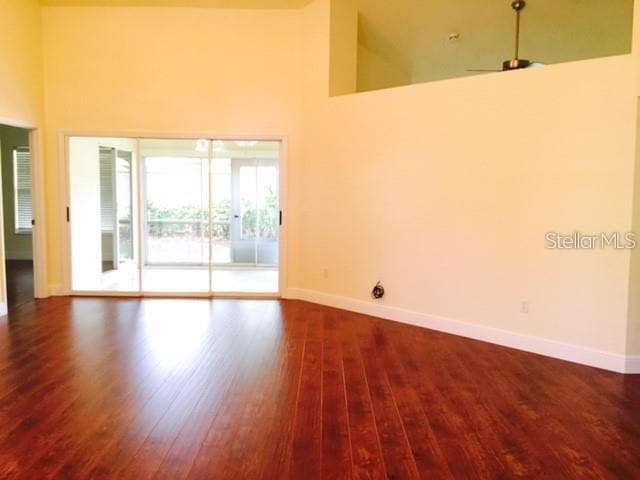 Building Photo - 2060 King Tarpon Dr