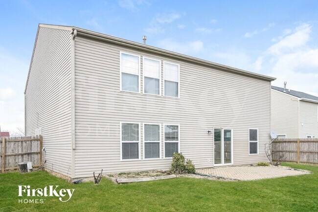 Building Photo - 10077 Pine Grove Way