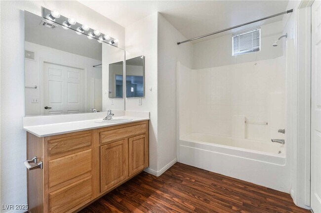 Building Photo - 5855 Valley Dr