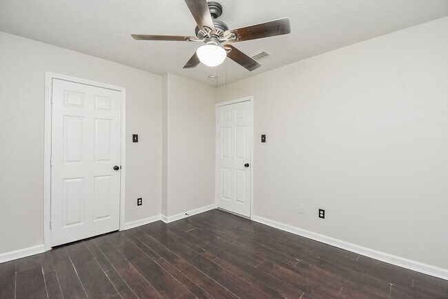 Building Photo - 14703 Concord Grove